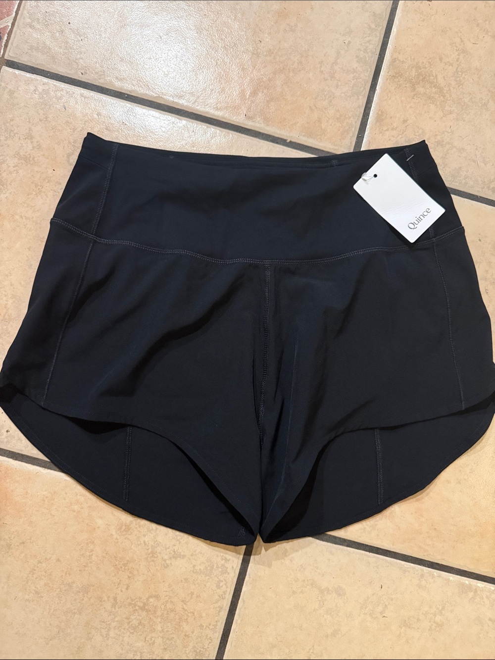 Quince shorts 90% organic polyester new